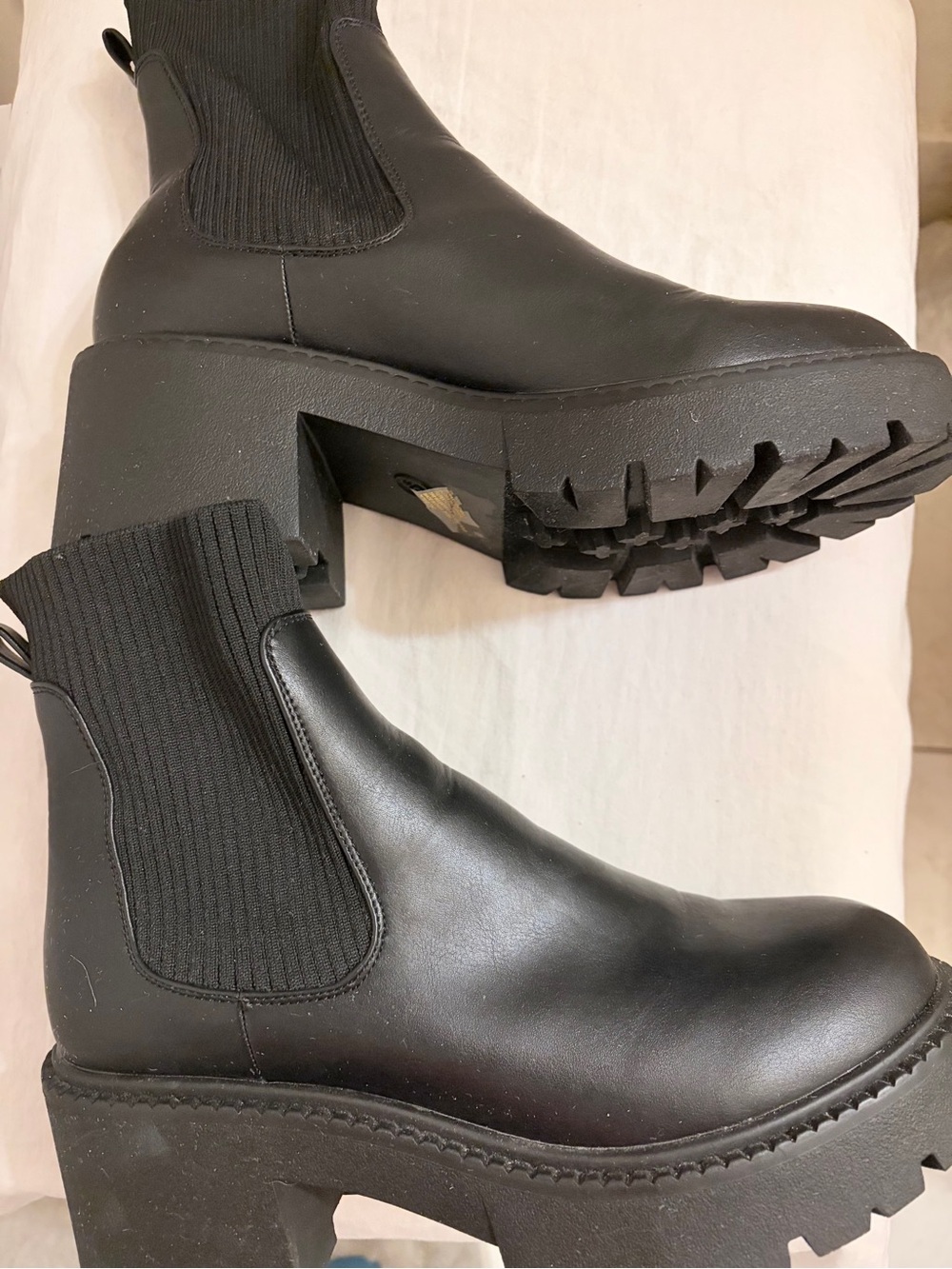 Madden Girl Black Chunky Lug Chelsea Platform Ankle Boots
